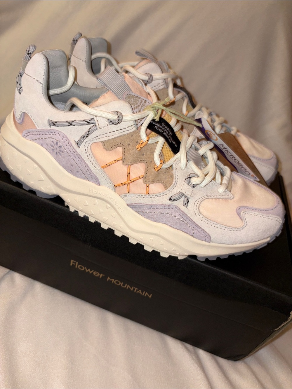NWT Flower Mountain Yamabushi Sneaker in Off White - Picture 10 of 15
